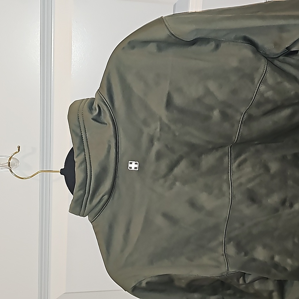 NWT Swiss Tech (M) Soft Shell Jacket - Picture 7 of 10